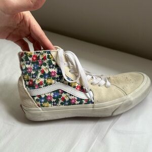 Vans Classic Cream Suede floral Sneakers